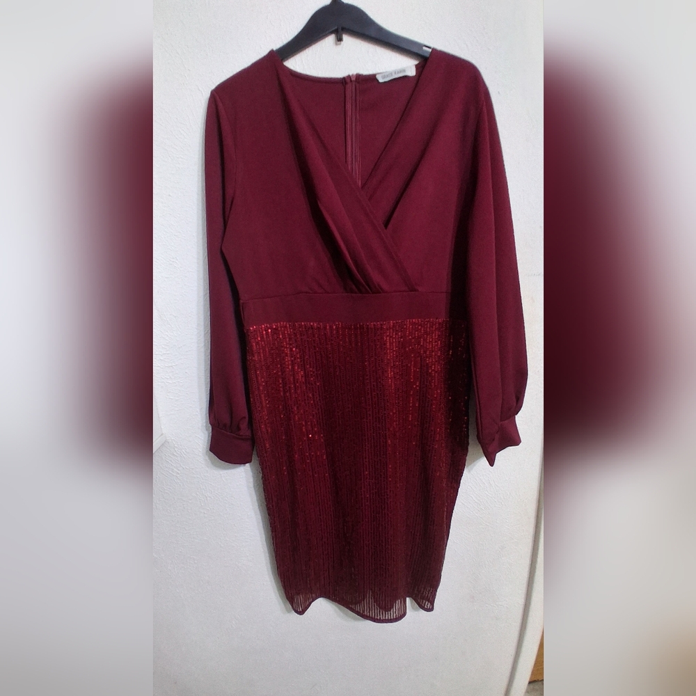 Grace Karin Burgundy Long Sleeve Dress with Sequins Size L Pre-owned